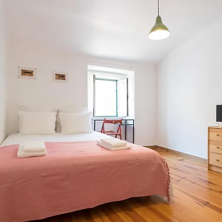 Guest house Bica Economy Ii Lisbon